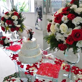 fwthumbdecorated-table-615541_960_720.jpg